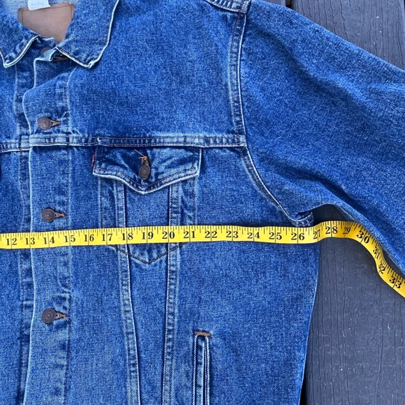 Vintage Levi’s 70507 Blue Denim Trucker Jacket 90s Copper Buttons Batwing Tag XL - Picture 7 of 9